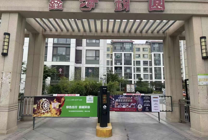 廣告道閘